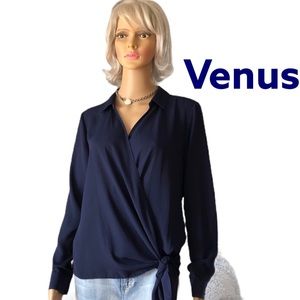 Beautiful blouse by Venus size 8 🌸